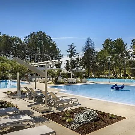 Maistra Camping Valkanela Mobile Homes 4*