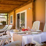 Maistra Camping Valkanela Mobile Homes 4*