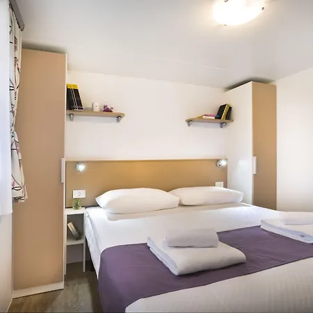 Maistra Valkanela Mobile Homes Semesterpark 4*