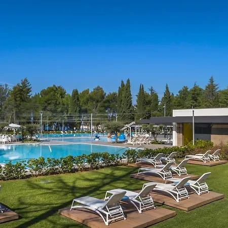 假日公园 Maistra Valkanela Mobile Homes 4*