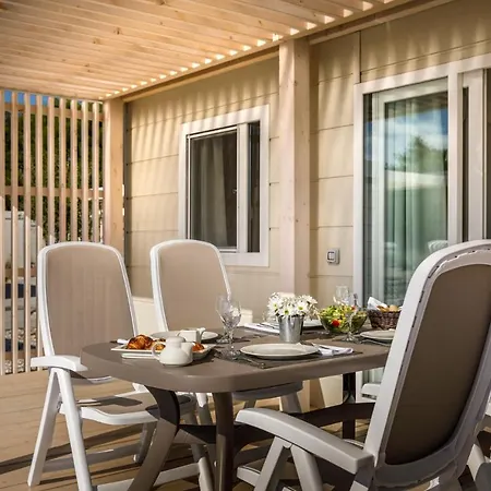 Maistra Valkanela Mobile Homes 假日公园 冯塔纳